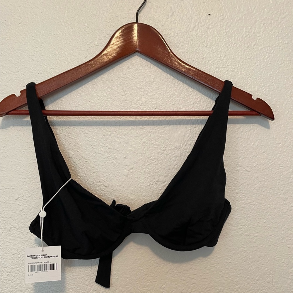 NWT black Formentera Top in large